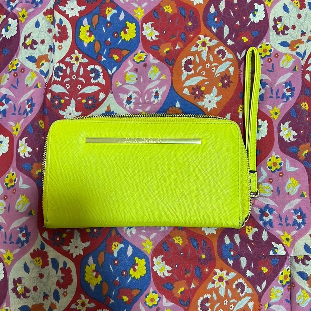 Lime yellow-green Steve Madden wallet